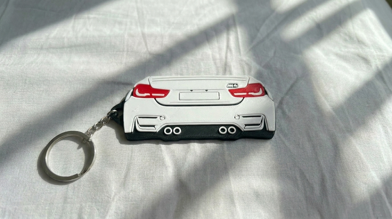 F82 M4 2020 (Back View)